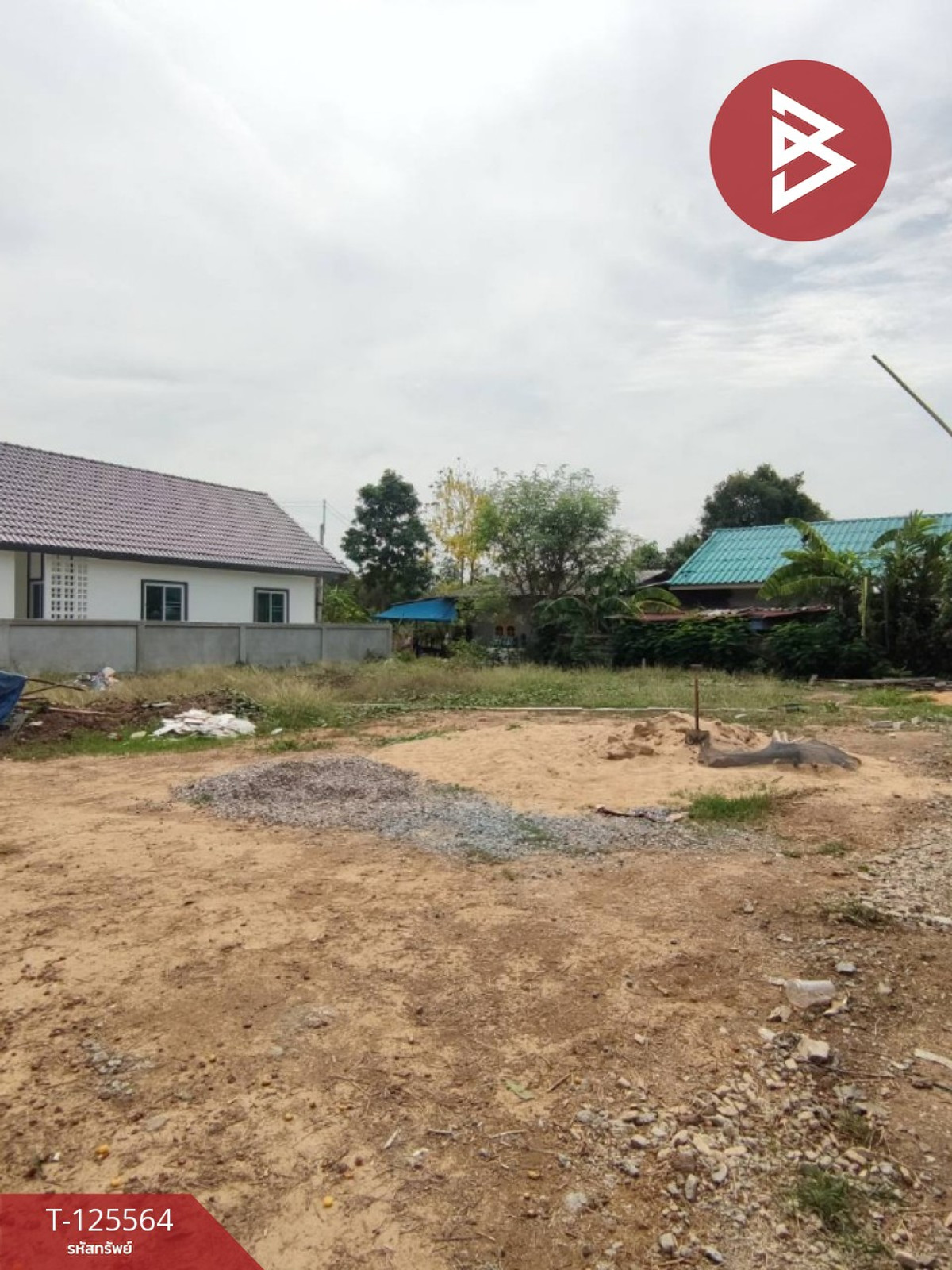 Land for sale, already filled, area 45 square wah, Lat Bua Subdistrict, Ban Pong, Ratchaburi. Loading...