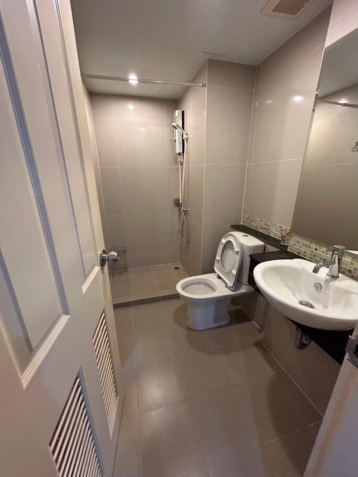 ขายคอนโดลาดพร้าว101 แฮปปี้แลนด์ : ขาย ห้องสวย 1 นอน พร้อมโอน  เดอะ นิช ซิตี้ ลาดพร้าว 130