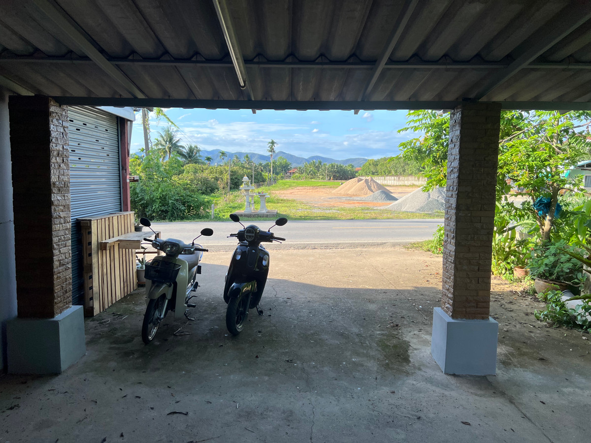 ขายอาคารพาณิชย์เชียงใหม่ : 92994 - ขายอาคารพาณิชย์ 1 ชั้น ติดถนนป่าเหมือด-พยากน้อย สันทราย เชียงใหม่