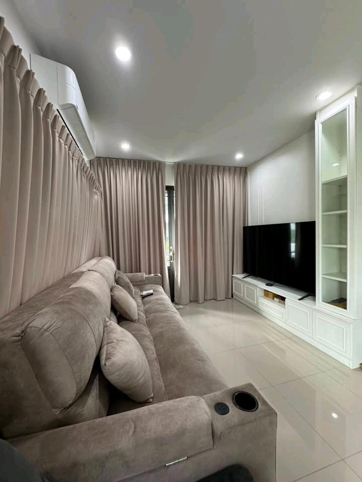 For rent, detached house Grand Pleno Ratchaphruek | with furniture Electrical appliances in Nonthaburi area Loading...