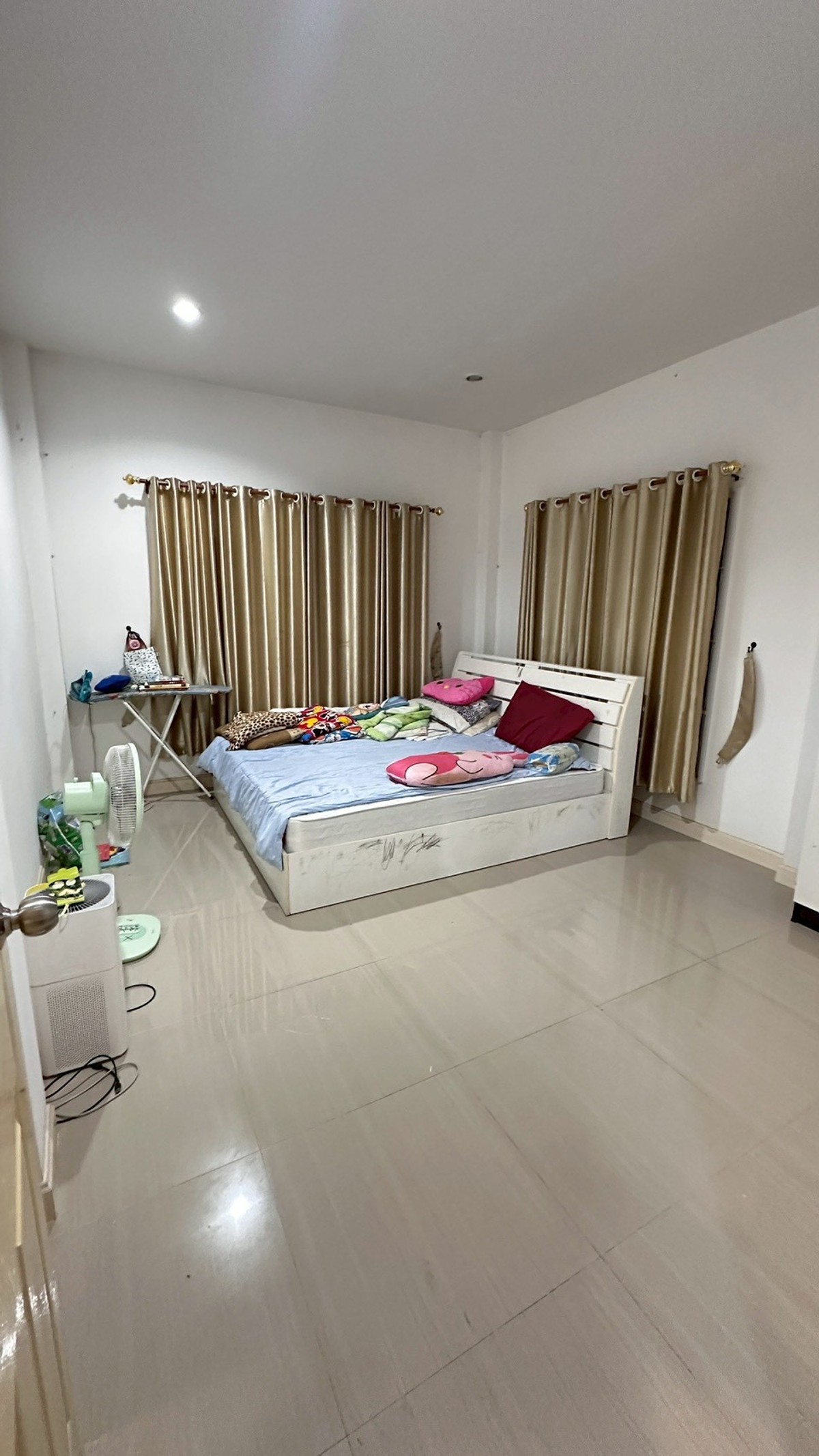 ขายบ้านพัทยา บางแสน ชลบุรี สัตหีบ : 94893 - ขายบ้านเดี่ยว ชั้นเดียว 58 ตรว. หมู่บ้านนาราวิล (Naraville) ทำเลดี ใกล้นิคมอมตะนคร พานทอง ชลบุรี