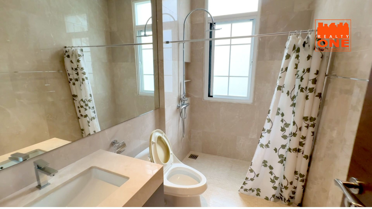 ขายบ้านเกษตร นวมินทร์ ลาดปลาเค้า : ขายบ้านพร้อมอยู่ Grand Crystal ติดถนนประดิษฐ์มนูธรรม เลียบทางด่วนเอกมัย-รามอินทรา เกษตร-นวมินทร์ นวลจันทร์