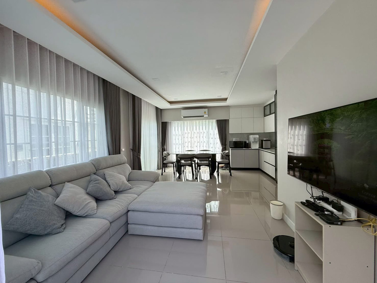 P0348 ให้เช่าบ้านแฝด Grandio Bangna กม.5 – บ้านสวยพร้อมอยู่ ใกล้ Mega Bangna Loading...