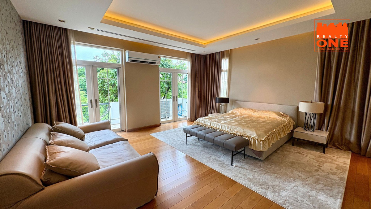 ขายบ้านเกษตร นวมินทร์ ลาดปลาเค้า : ขายบ้านพร้อมอยู่ Grand Crystal ติดถนนประดิษฐ์มนูธรรม เลียบทางด่วนเอกมัย-รามอินทรา เกษตร-นวมินทร์ นวลจันทร์