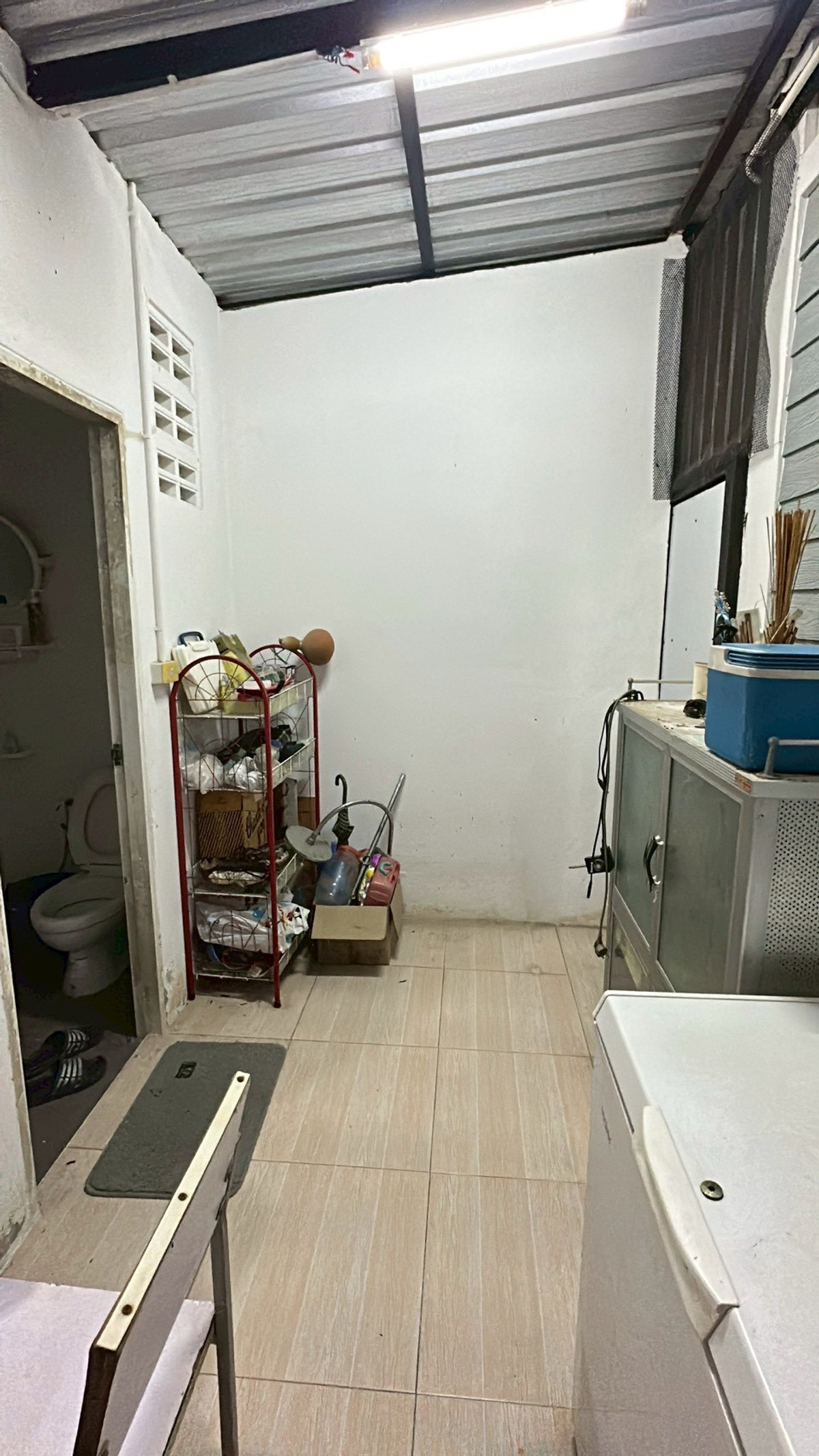 ขายบ้านพัทยา บางแสน ชลบุรี สัตหีบ : 94893 - ขายบ้านเดี่ยว ชั้นเดียว 58 ตรว. หมู่บ้านนาราวิล (Naraville) ทำเลดี ใกล้นิคมอมตะนคร พานทอง ชลบุรี