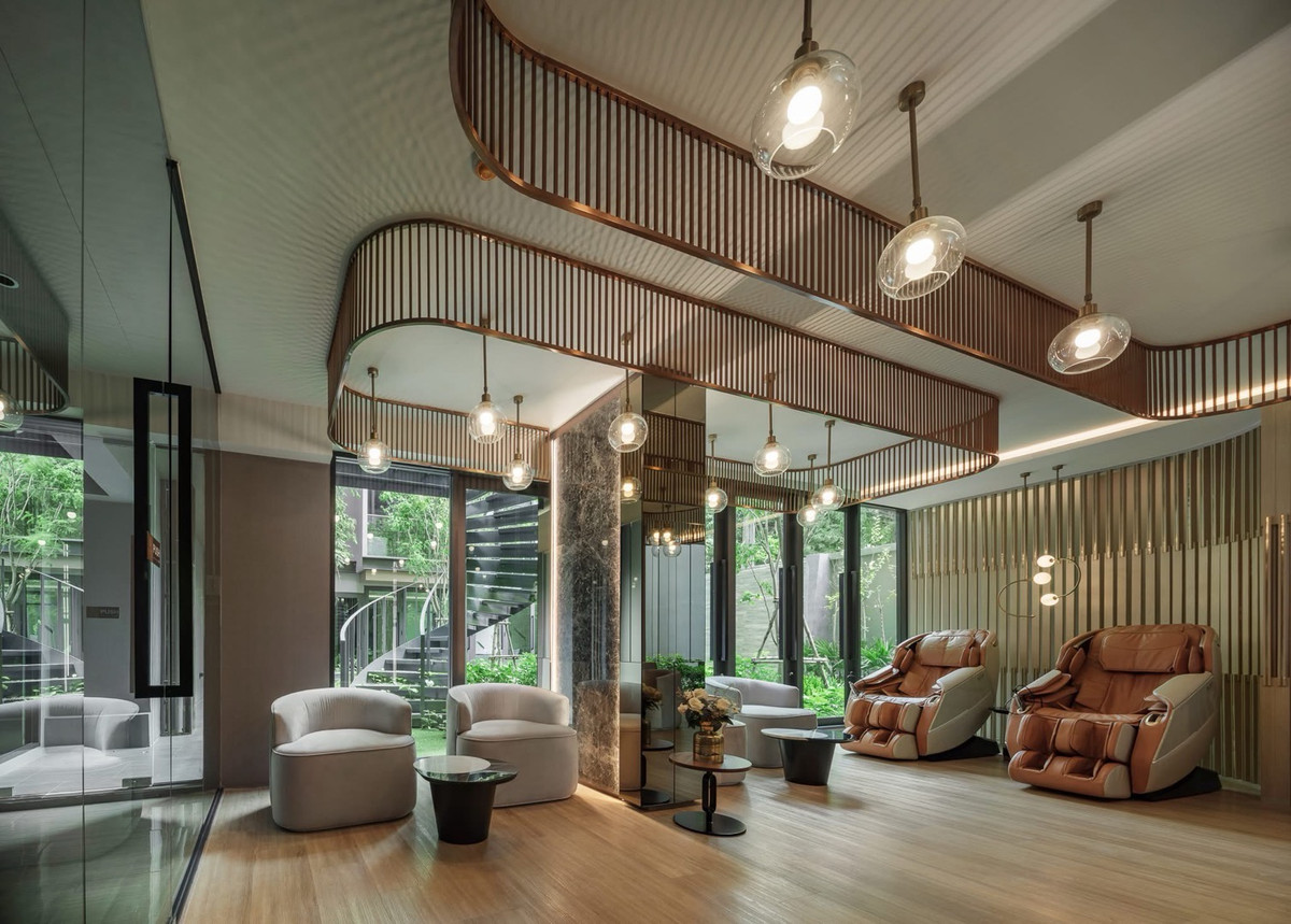 ให้เช่า LLOYD SOONVIJAI–THONGLOR📍เดินทางสะดวก เพียง 8 นาทีถึง MRT เพชรบุรี  Loading...