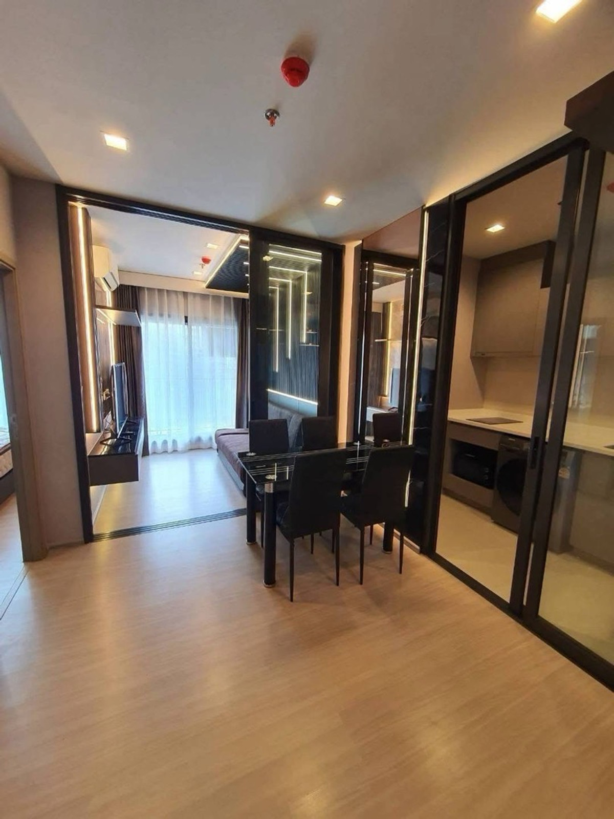 ห้องสวย พร้อมอยู่ Loading...