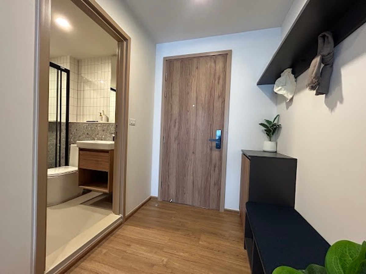 For RentCondoLadprao, Central Ladprao : 🚪The Line Vibe 🛏️Beautiful room ✨There are many rooms 🌐Good location📍High floor 🌤️Beautiful view 🛋️Fully furnished 📺 Complete electrical appliances (special price)