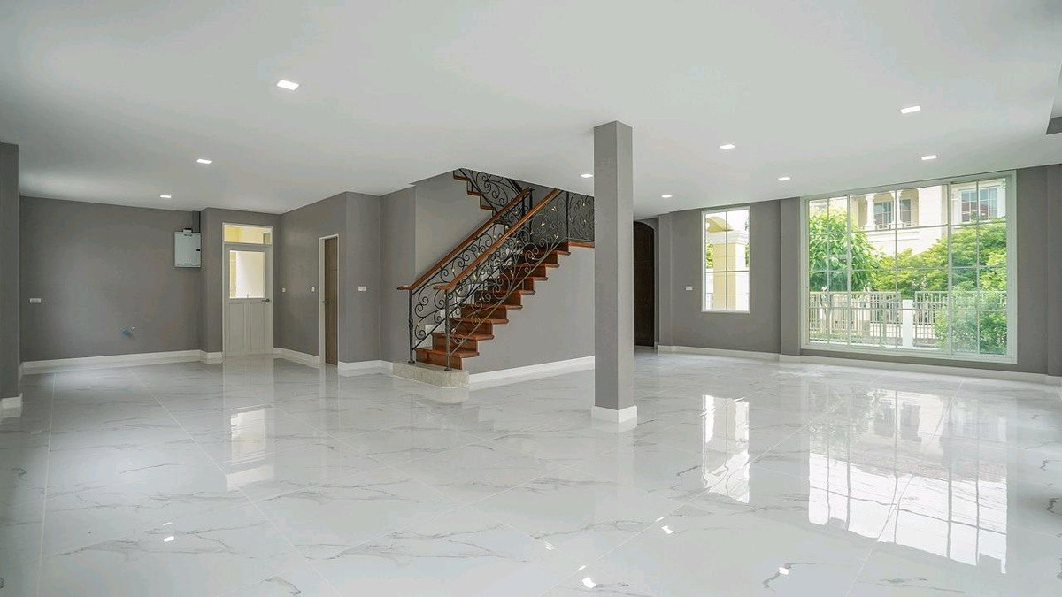 ขาย - บ้านมือสองตกแต่งใหม่ โครงการ โกลเด้นเลเจนด์ สาธร-กัลปพฤกษ์  Loading...