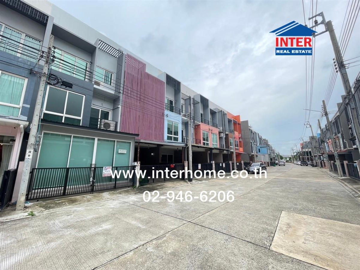 Townhome, 3 floors, 23.1 sq m, Greenwich Village, Ramintra, next to Makro Ramintra. Between Soi Ramintra 74-76, Ramintra Road, Seri Thai Road, Khan Na Yao District, Bangkok Loading...