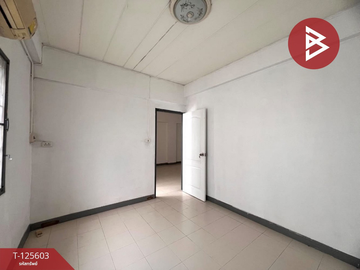 ขายห้องชุด เอื้ออาทรลำลูกกาคลองสี่ ปทุมธานี Loading...