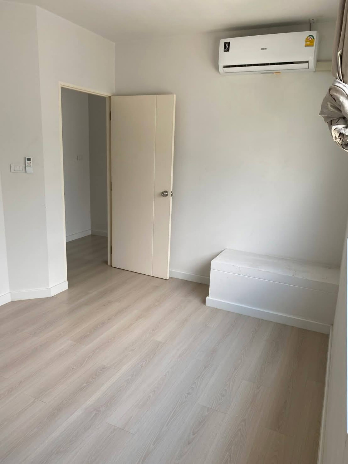 N2305 2-story townhouse for sale, Indy 1 project bangna km 7 Loading...