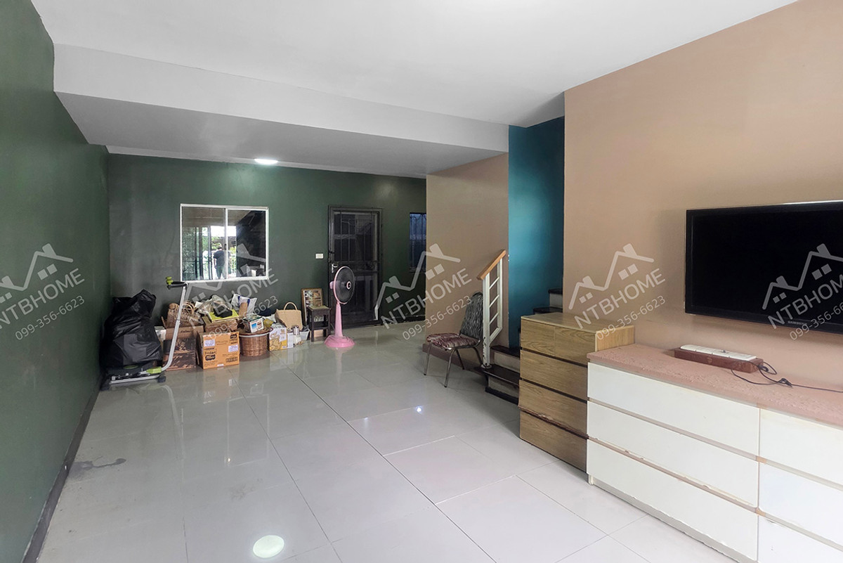 Pruksa Ville 28 Wongwaen – Rattanathibet, good location near Central Westgate. Loading...