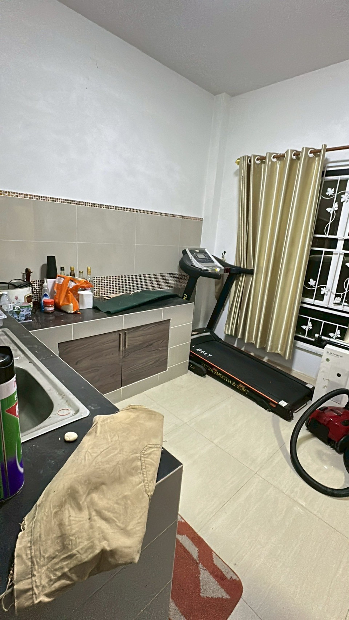 ขายบ้านพัทยา บางแสน ชลบุรี สัตหีบ : 94893 - ขายบ้านเดี่ยว ชั้นเดียว 58 ตรว. หมู่บ้านนาราวิล (Naraville) ทำเลดี ใกล้นิคมอมตะนคร พานทอง ชลบุรี