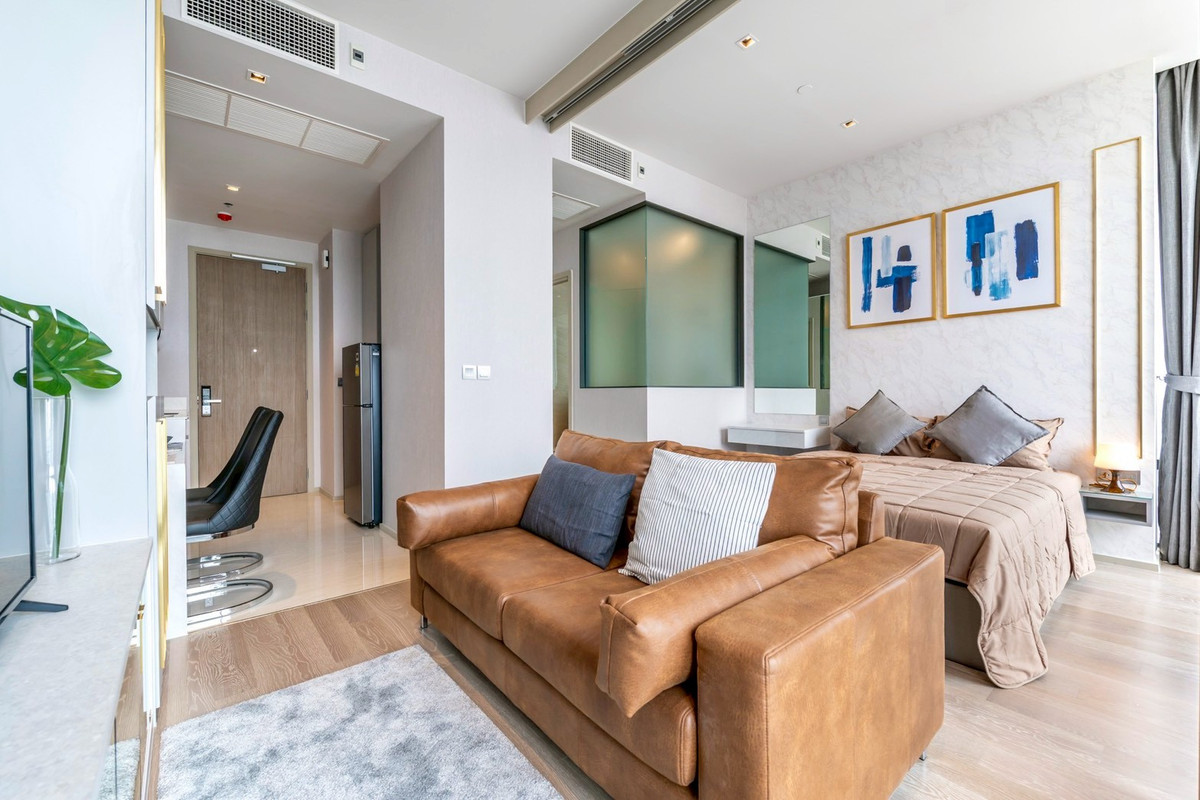 (for rent) Ashton Silom ติดถนนสีลม ใกล้ BTS ช่องนนทรี Loading...