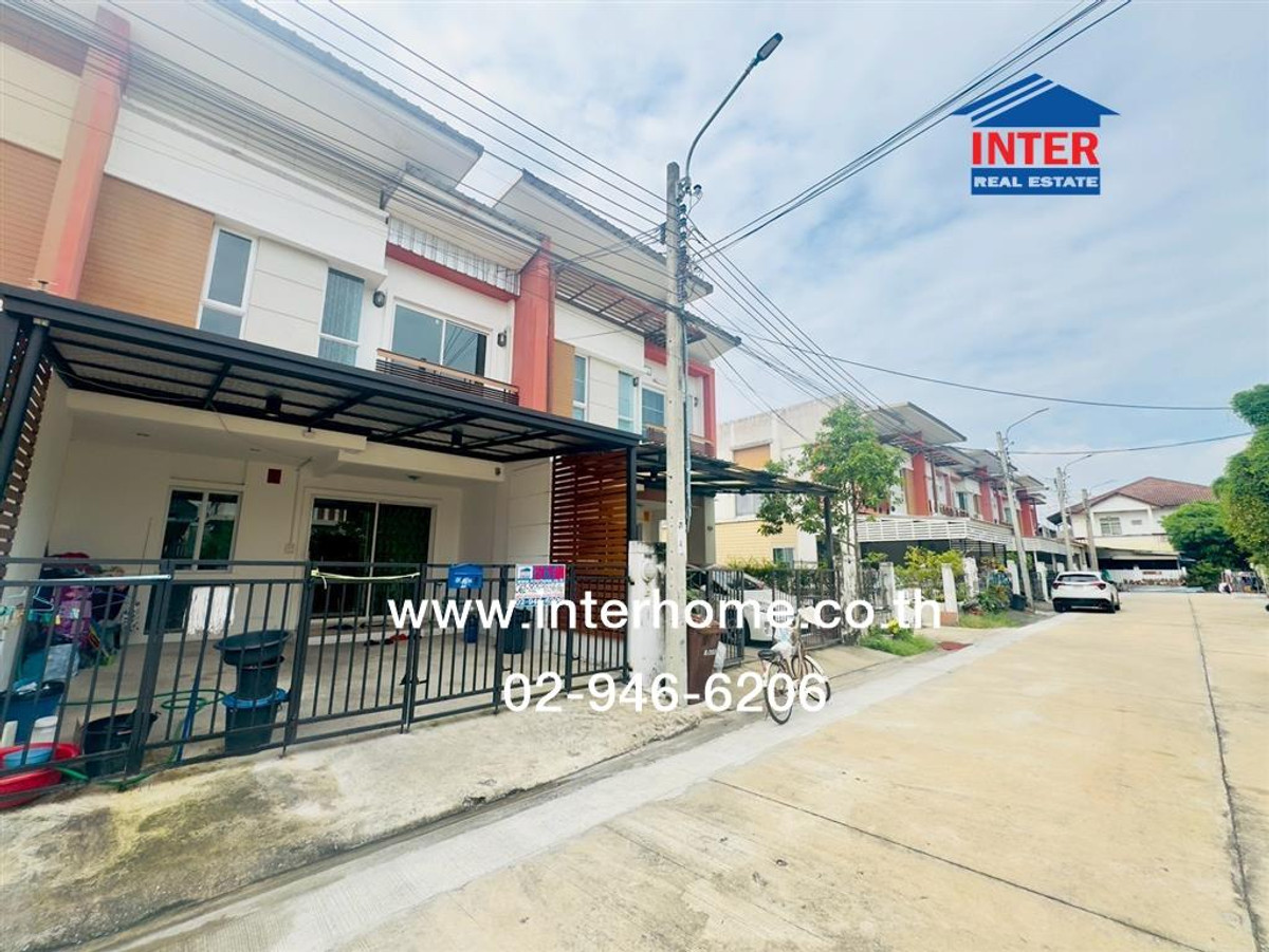 ขายทาวน์โฮมบางแค เพชรเกษม : ทาวน์เฮ้าส์ 2 ชั้น 20 ตร.ว. หมู่บ้านชวนชื่น เพชรเกษม81 ซอยเพชรเกษม81 ถนนเพชรเกษม ถนนมาเจริญ ถนนพุทธมณฑลสาย4 เขตหนองแขม กรุงเทพมหานคร