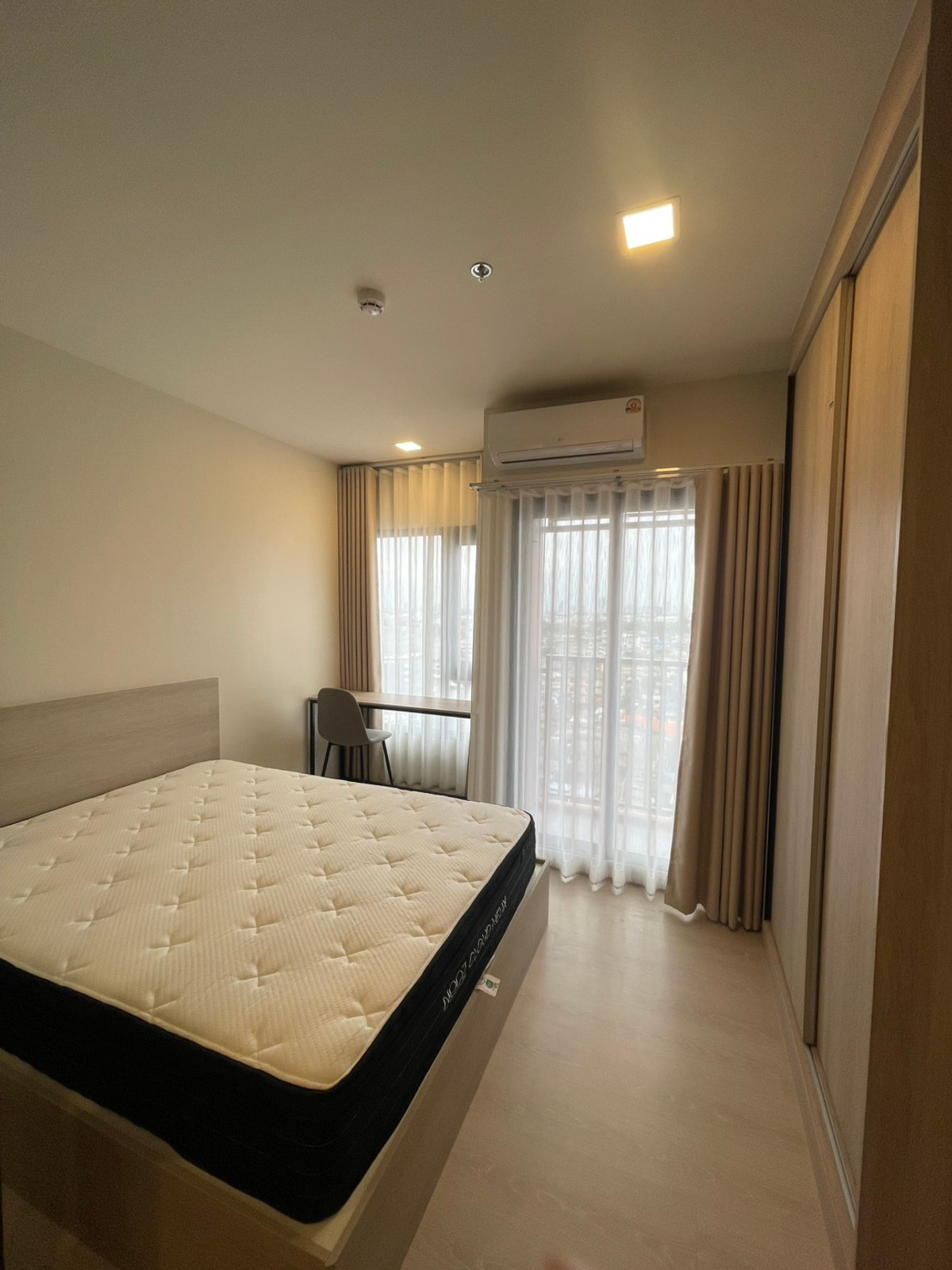 ให้เช่าคอนโดวงเวียนใหญ่ เจริญนคร : สัมผัสความหรูที่เรียบง่ายในทุกมุมของชีวิต 🌇 Flo by Sansiri 🕊️ คอนโดที่สะท้อนตัวตนของคนมีสไตล์ ✨