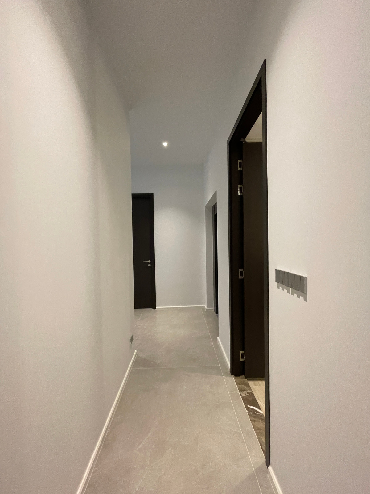 ขายบ้านเลียบทางด่วนรามอินทรา :  ขายบ้านเดี่ยวหรู Azure – CIRA Residences “The Pinnacle of Timeless Luxury Living บน ทำเลทองเลียบด่วน เอกมัย-รามอินทรา”สัมผัสชีวิตเหนือระดับกับ “ Azure” บ้านเดี่ยว 3.5 ชั้น ภายใต้แนวคิด “Resonate Life-Utmost”