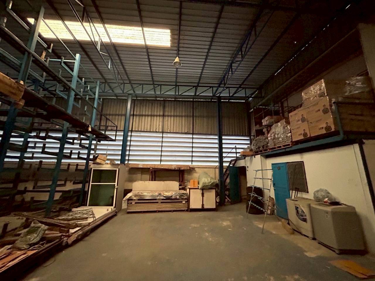 For SaleLandChaengwatana, Muangthong : 94886 - Warehouse + office for sale/rent. Pak Kret District Nonthaburi Province
