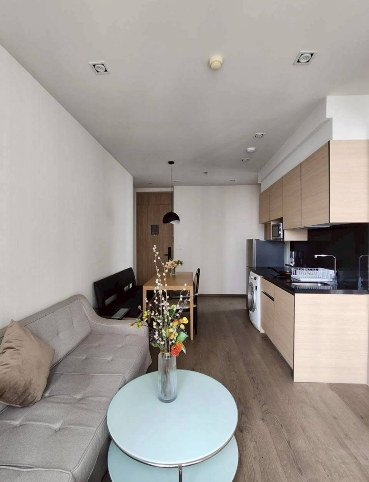 for rent Park Origin Phrom Phong Loading...