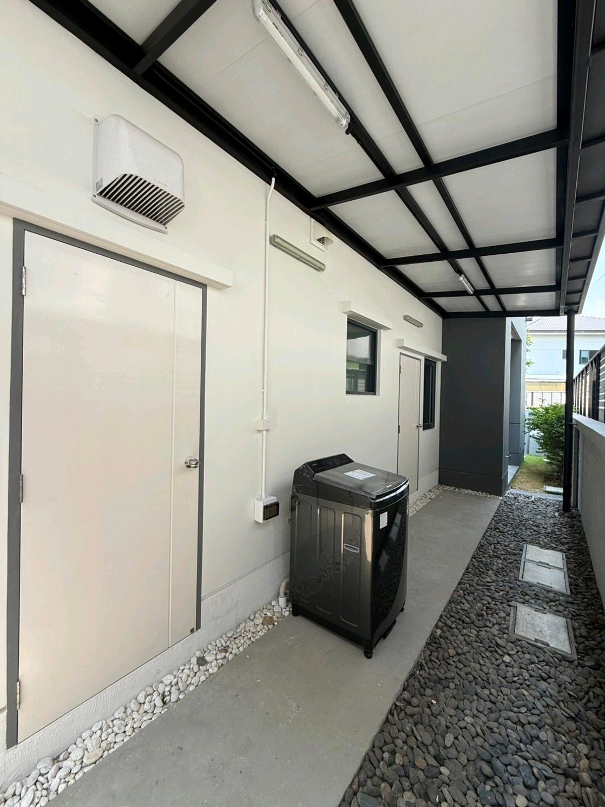 ให้เช่าบ้านบางนา แบริ่ง ลาซาล : บ้านใหม่ให้เช่า เดอะ ซิตี้ บางนา 4 ห้องนอน 5 ห้องน้ำ พร้อมอยู่Tel: 083-966-3665