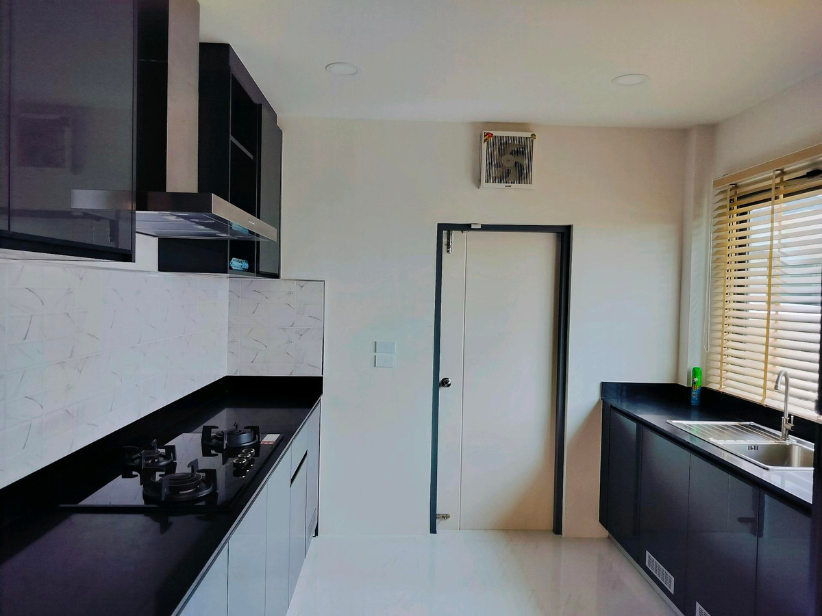 ให้เช่าบ้านบางนา แบริ่ง ลาซาล : ให้เช่าบ้านสวย 4 นอน 5 น้ำ เดอะ ซิตี้ บางนา ใกล้ห้าง เมกา 5 นาที