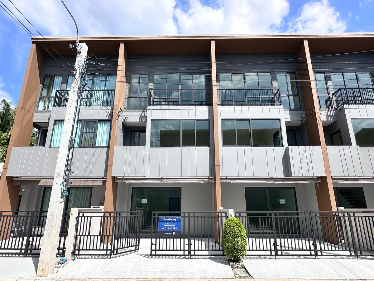 ขายทาวน์โฮมเกษตรศาสตร์ รัชโยธิน : 💰 เริ่มต้นลงทุนกับทำเลที่มีอนาคต โตต่อได้จริง บ้านกลางเมือง พหลโยธิน–รามอินทรา
เริ่มต้นเพียง 5.29 ล้านบาท