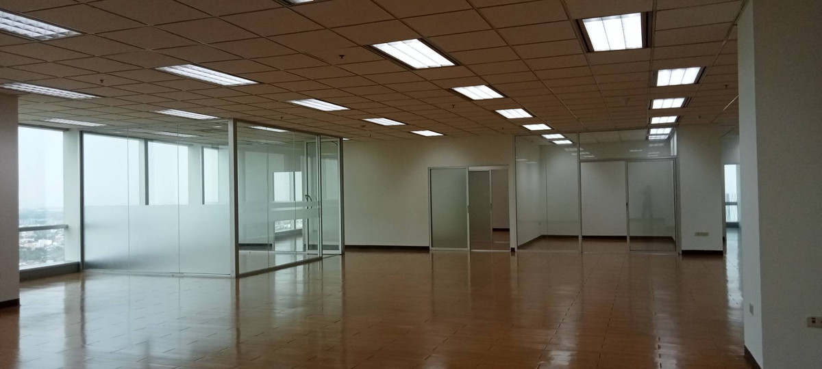For RentOfficeChaengwatana, Muangthong : 94687 - Rare to find, office space for rent, 27th floor, premium view @ Jasmine International Building, Chaengwattana, 433 sq m. Fully Partitioned.