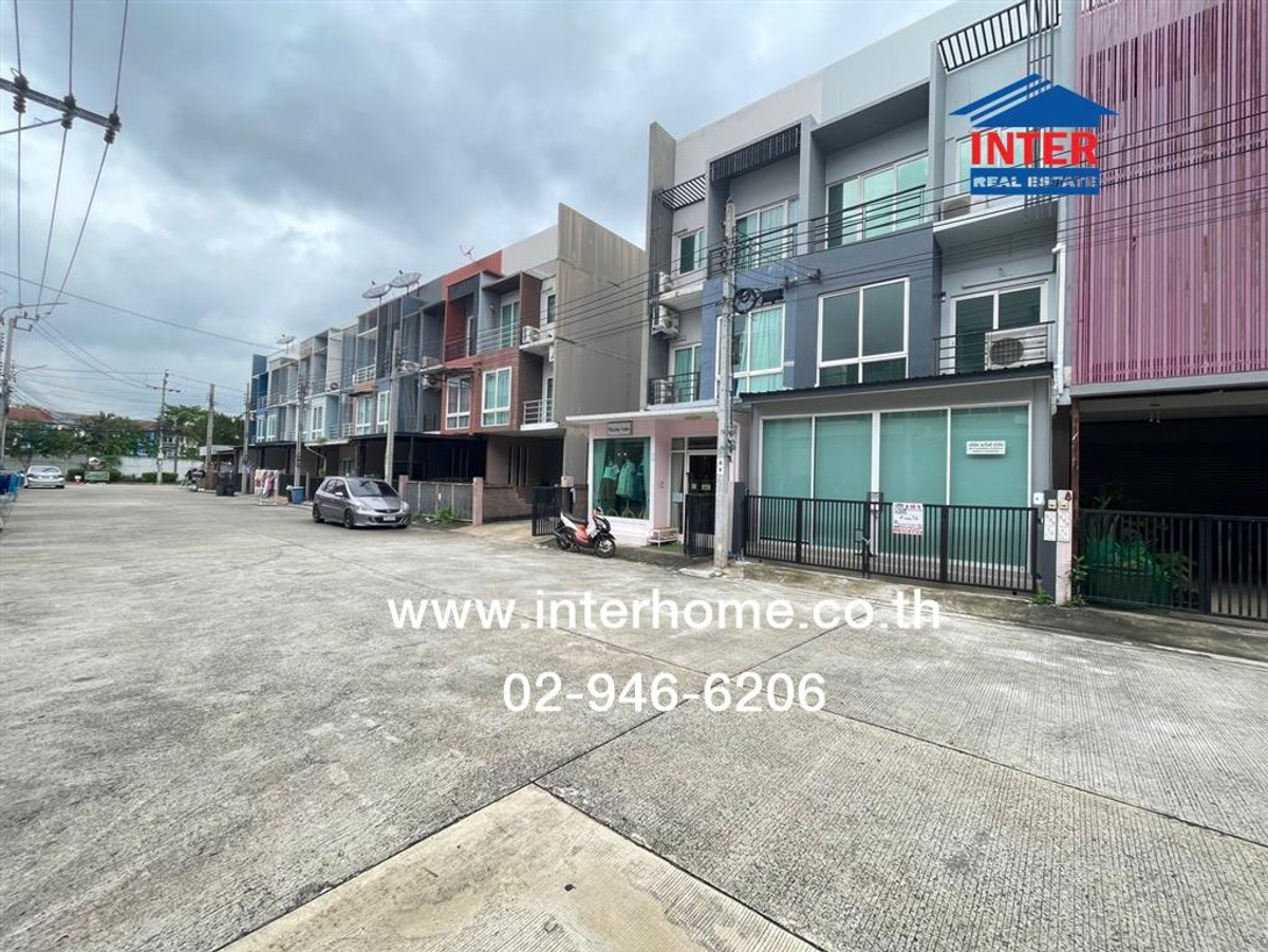 For SaleTownhomeNawamin, Ramindra : Townhome, 3 floors, 23.1 sq m, Greenwich Village, Ramintra, next to Makro Ramintra. Between Soi Ramintra 74-76, Ramintra Road, Seri Thai Road, Khan Na Yao District, Bangkok