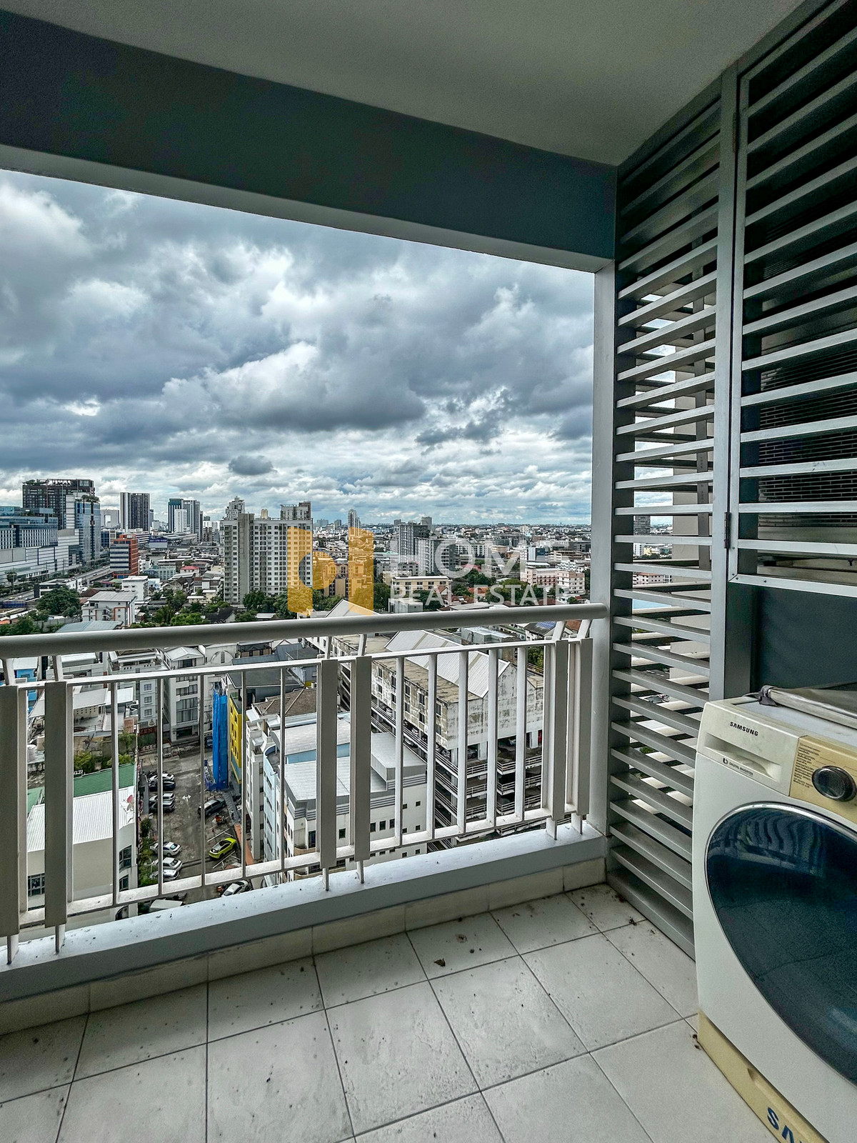 ขายคอนโดรัชดา ห้วยขวาง : คอนโดติด MRT รัชดา ✨ Rhythm Ratchada / 1 Bedroom (FOR SALE), ริทึ่ม รัชดา / 1 ห้องนอน (ขาย) TARN020