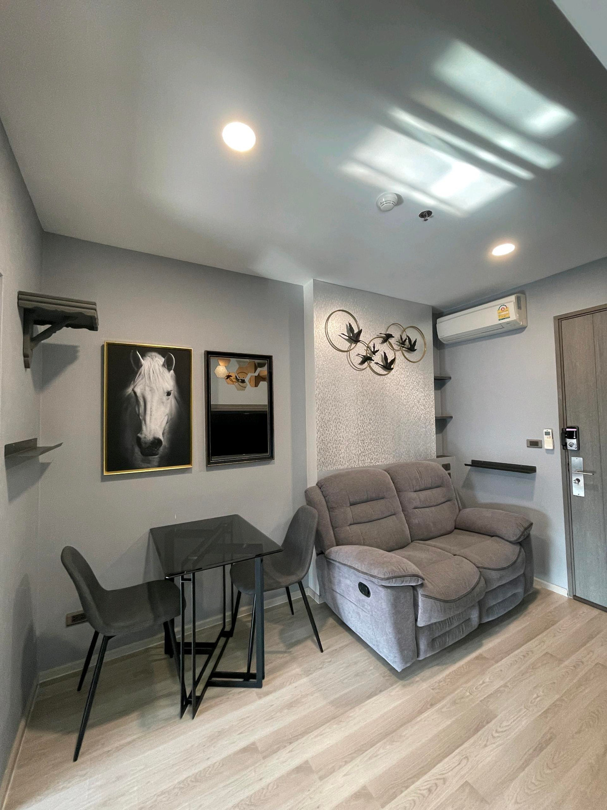 ขายคอนโดรัชดา ห้วยขวาง : Centric Huai Khwang Station / 1 Bedroom (SALE WITH TENANT), เซ็นทริค ห้วยขวาง สเตชั่น / 1 ห้องนอน (ขายพร้อมผู้เช่า) TARN007