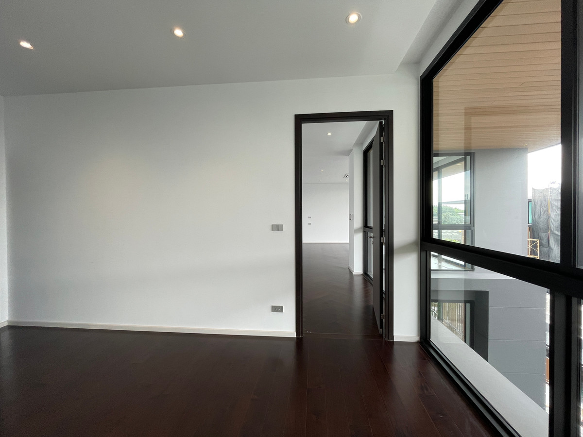 ขายบ้านเลียบทางด่วนรามอินทรา :  ขายบ้านเดี่ยวหรู Azure – CIRA Residences “The Pinnacle of Timeless Luxury Living บน ทำเลทองเลียบด่วน เอกมัย-รามอินทรา”สัมผัสชีวิตเหนือระดับกับ “ Azure” บ้านเดี่ยว 3.5 ชั้น ภายใต้แนวคิด “Resonate Life-Utmost”