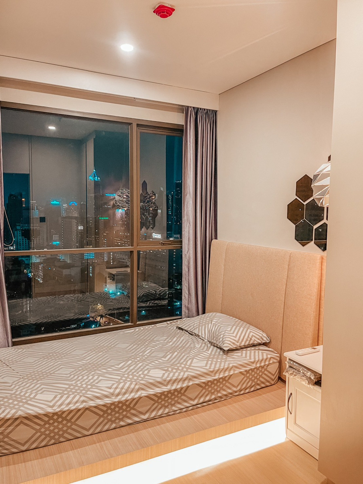 ให้เช่าคอนโดพระราม 9 เพชรบุรีตัดใหม่ RCA : Lumpini Suite Phetchaburi - Makkasan