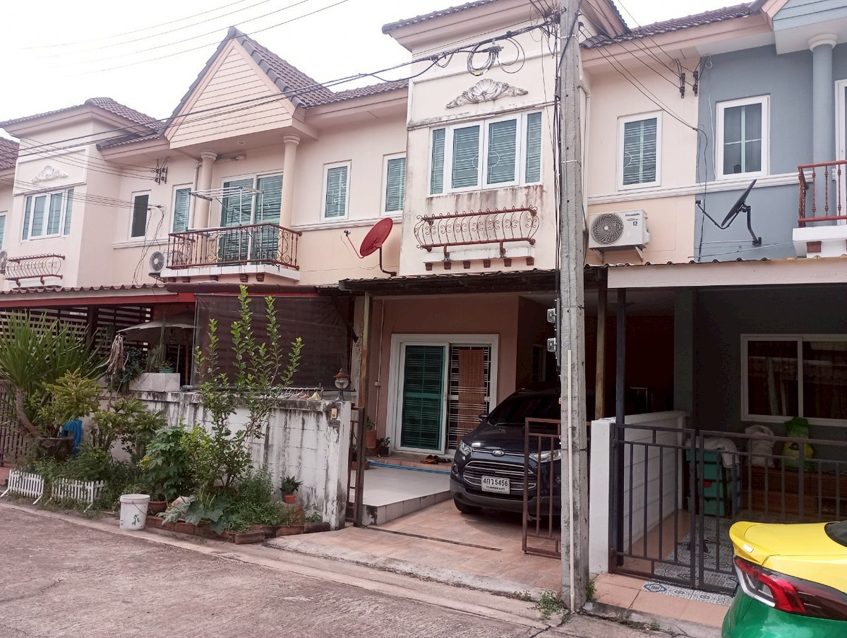 ขายทาวน์โฮมพุทธมณฑล ศาลายา : 94891 - ขายบ้านทาวน์เฮ้าส์ 2 ชั้น ขนาด 23 ตารางวา หมู่บ้านแกรนด์กิตติยา