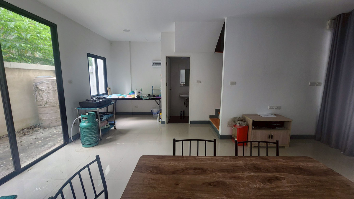 ขายทาวน์โฮมอยุธยา : 94862 - ขายทาวน์โฮม 2 ชั้น โครงการ The Rich บางปะอิน พร้อมเฟอร์นิเจอร์