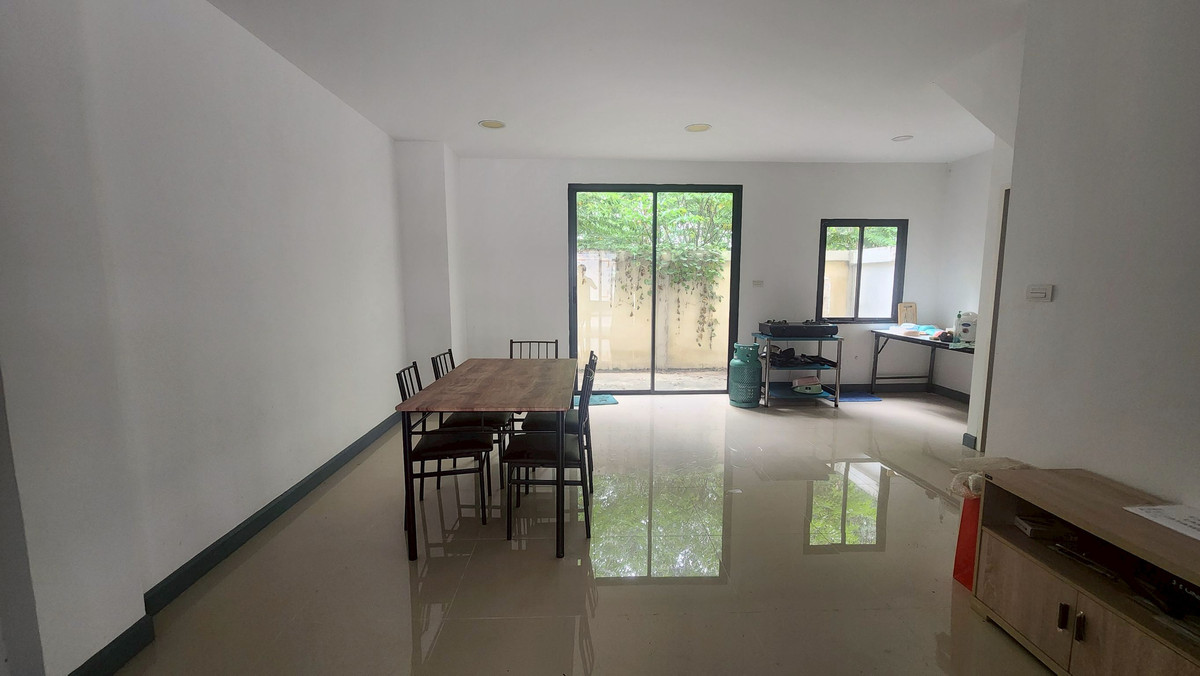 ขายทาวน์โฮมอยุธยา : 94862 - ขายทาวน์โฮม 2 ชั้น โครงการ The Rich บางปะอิน พร้อมเฟอร์นิเจอร์