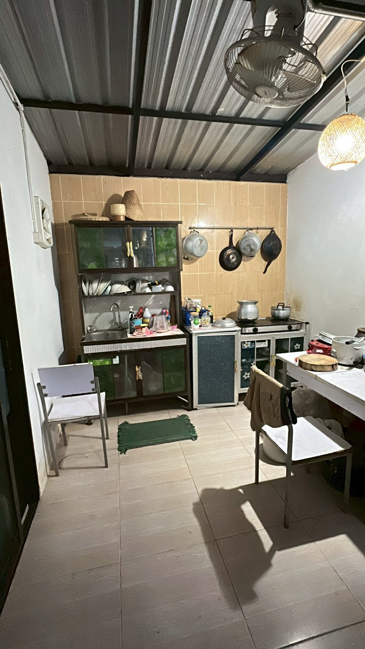 ขายบ้านพัทยา บางแสน ชลบุรี สัตหีบ : 94893 - ขายบ้านเดี่ยว ชั้นเดียว 58 ตรว. หมู่บ้านนาราวิล (Naraville) ทำเลดี ใกล้นิคมอมตะนคร พานทอง ชลบุรี