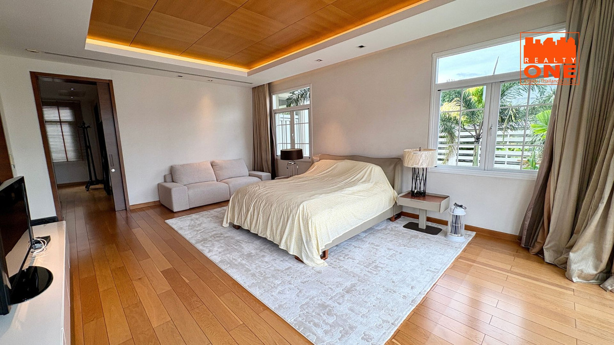 ขายบ้านเกษตร นวมินทร์ ลาดปลาเค้า : ขายบ้านพร้อมอยู่ Grand Crystal ติดถนนประดิษฐ์มนูธรรม เลียบทางด่วนเอกมัย-รามอินทรา เกษตร-นวมินทร์ นวลจันทร์