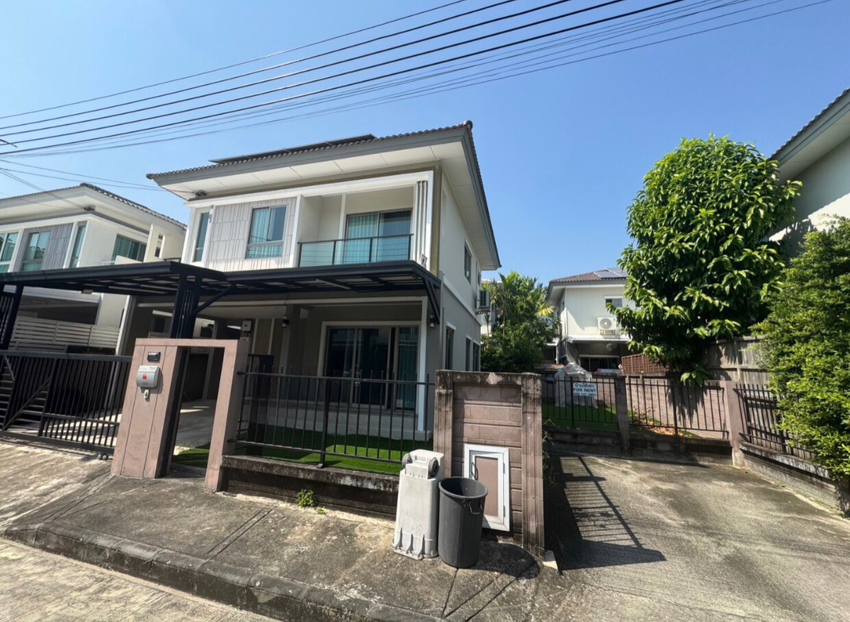 Single house for rent, ready to move in, near Thonglor, convenient transportation. Loading...