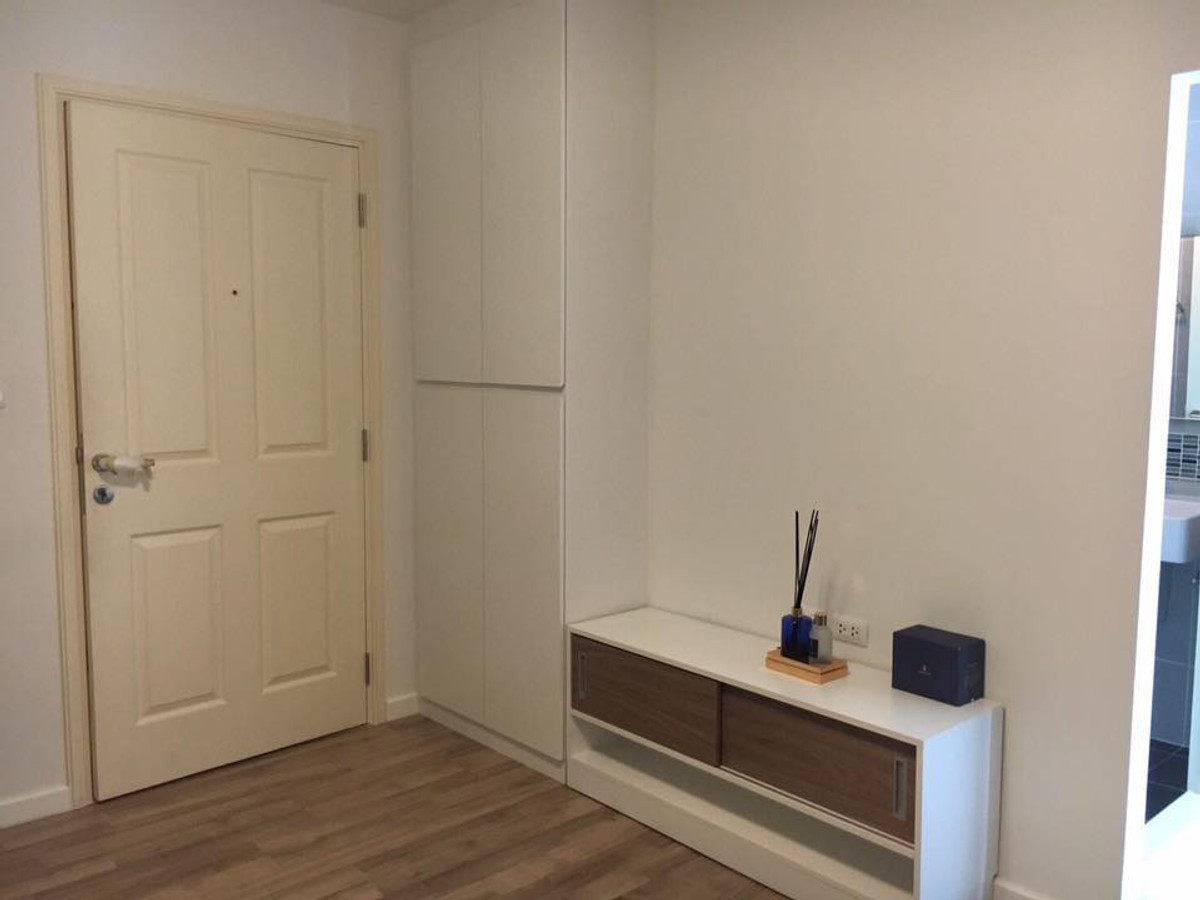 N8301066 - ให้เช่า ดีคอนโด อ่อนนุช-พระราม 9 ตึก B ชั้น 1 (For Rent D Condo Onnut - Rama9) Loading...