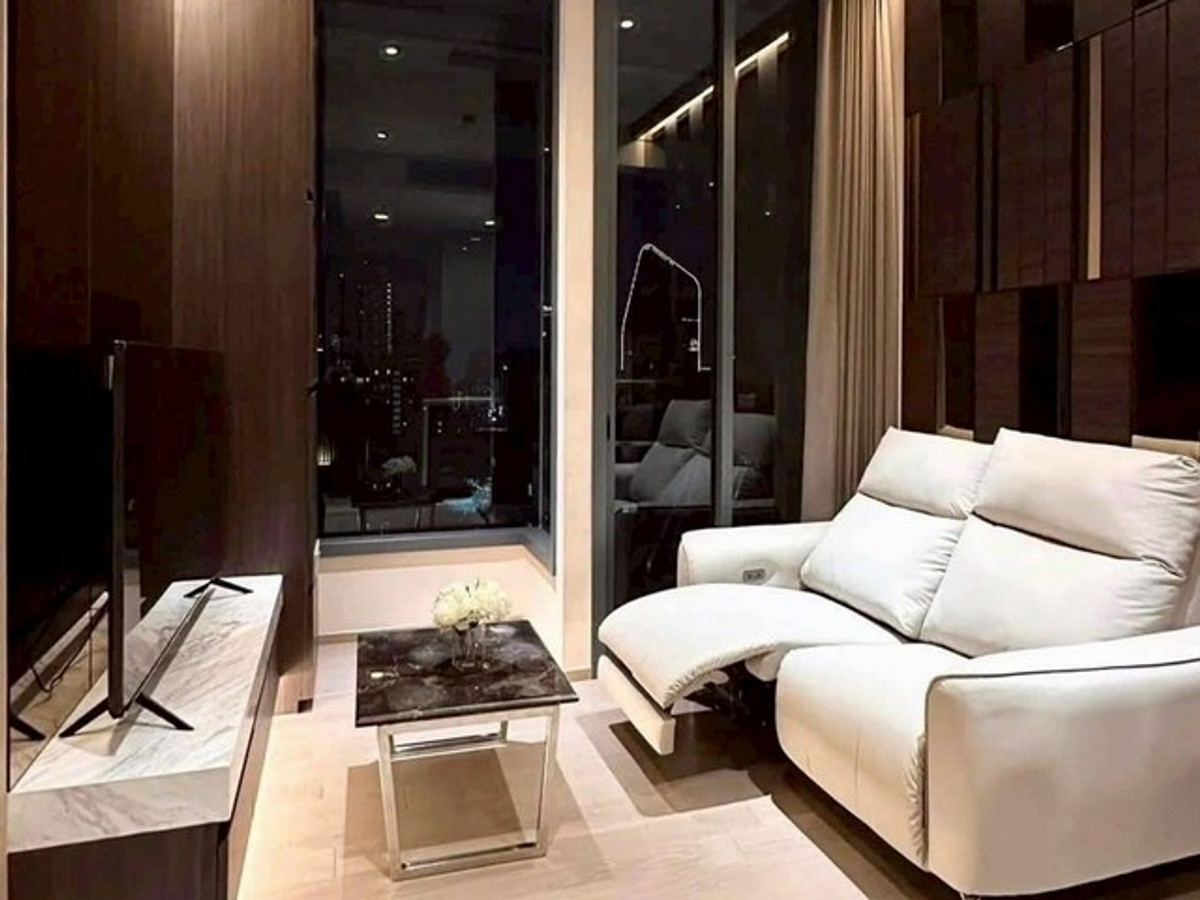 For RentCondoSukhumvit, Asoke, Thonglor : YR4705 for rent The Esse Asoke THE ESSE ASOKE 1 bedroom 35000 baht