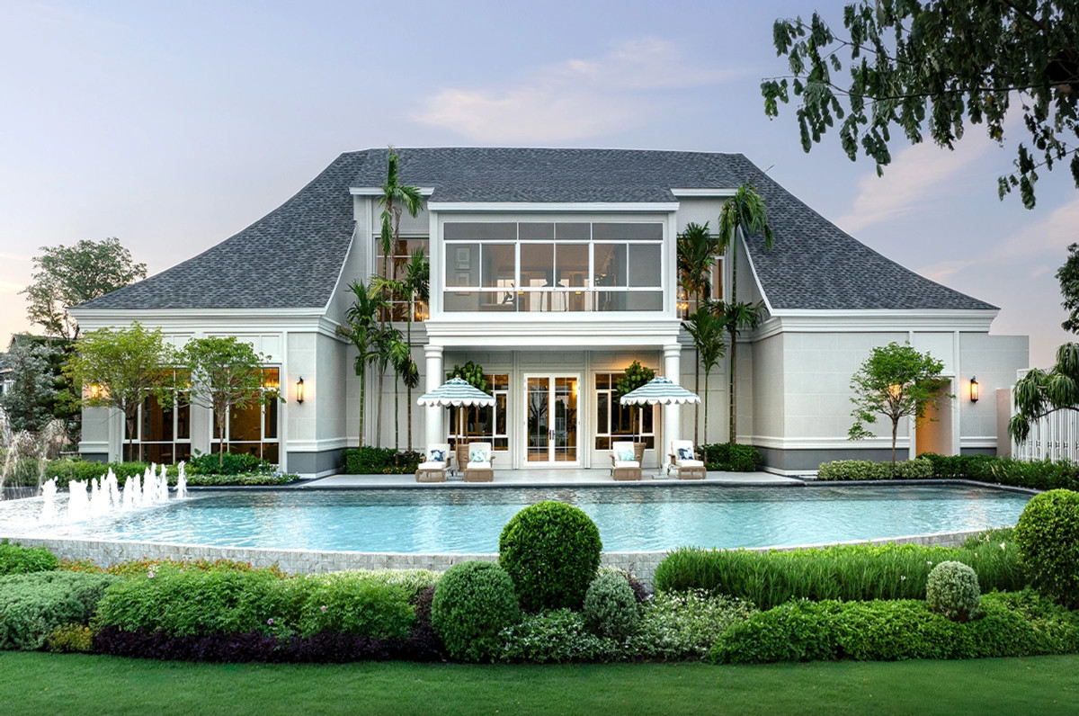 Luxurious home...amidst nature That reflects superior taste, the project  Loading...