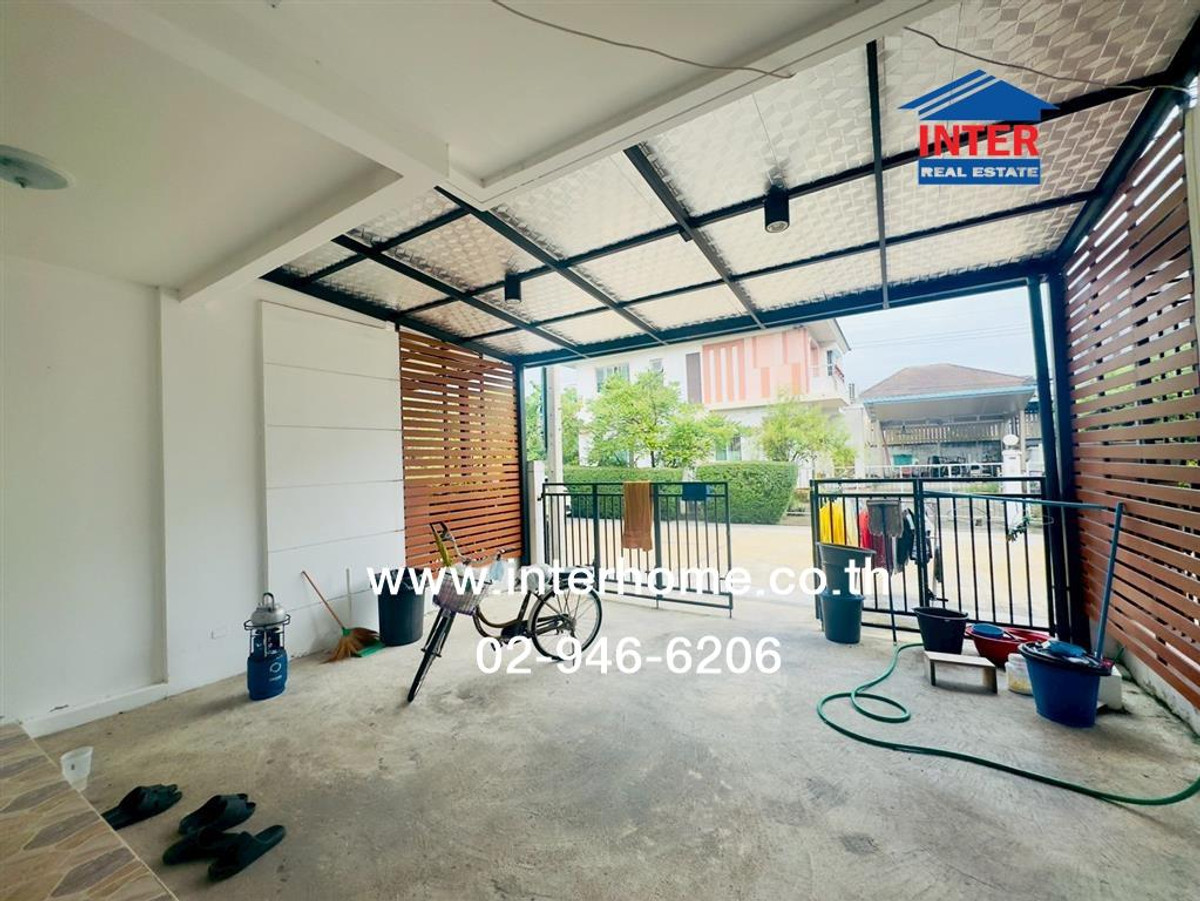 ทาวน์เฮ้าส์ 2 ชั้น 20 ตร.ว. หมู่บ้านชวนชื่น เพชรเกษม81 ซอยเพชรเกษม81 ถนนเพชรเกษม ถนนมาเจริญ ถนนพุทธมณฑลสาย4 เขตหนองแขม กรุงเทพมหานคร Loading...