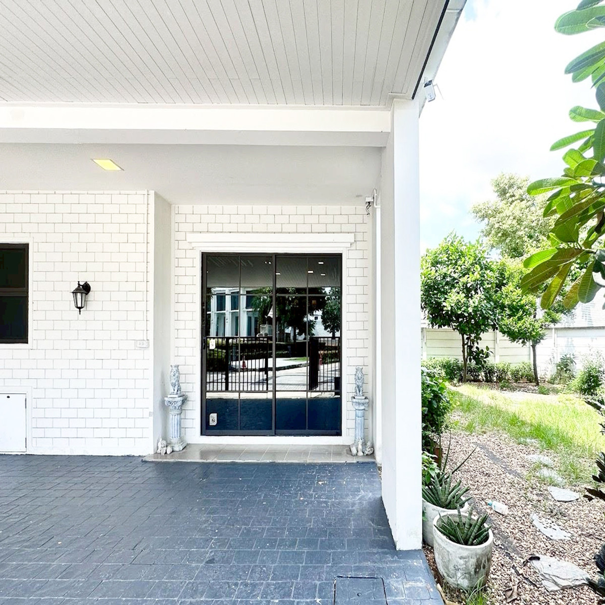 ขายทาวน์โฮม 2 ชั้น  40 ตร.ว ม.พฤกษาวิลล์ พหลโยธิน–รามอินทรา หลังมุม ใหญ่สุดในโครงการ build-in แต่งหรูพร้อมอยู่ Loading...