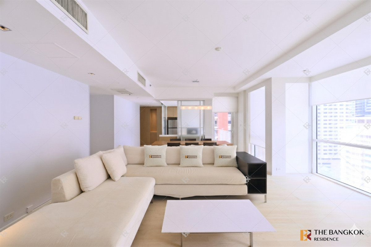 For RentCondoWitthayu, Chidlom, Langsuan, Ploenchit :   Langsuan Ville 💫 Expansive Residence Offering True Private Living 🌳 Near BTS Ratchadamri   