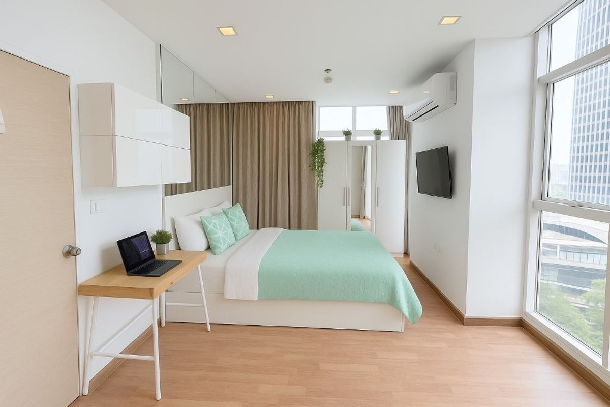 For SaleCondoBangna, Bearing, Lasalle : (Code SM1553) Condo for sale, The coast bangkok (bangna) project, corner room, near BTS Bangna.