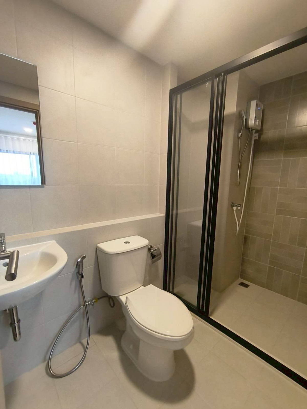 ✨ Brand new condo for rent “Dcondo Sense Bangsaen” with complete furniture set 🛋 📞 065-5639565 / 093-1681685 🟢 LINE: @wsrcondo Loading...