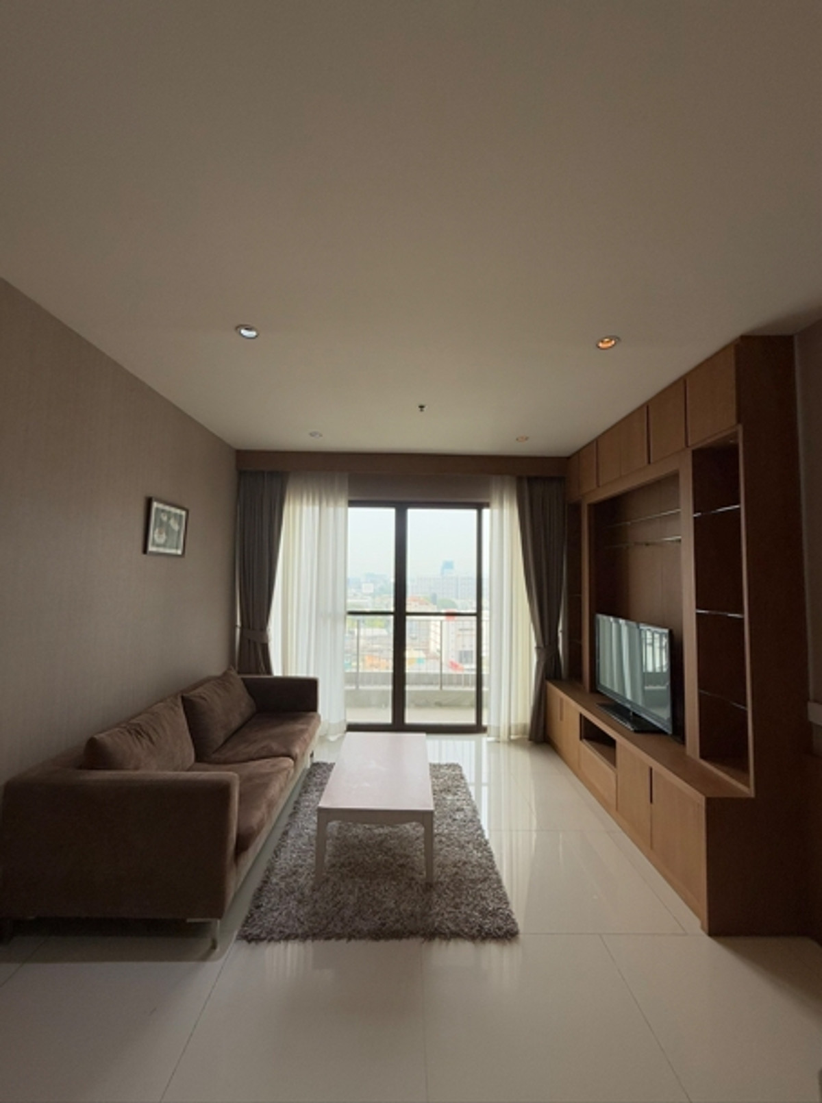 ให้เช่าคอนโดสุขุมวิท อโศก ทองหล่อ : คอนโดให้เช่า ดิ เอ็มโพริโอ เพลส