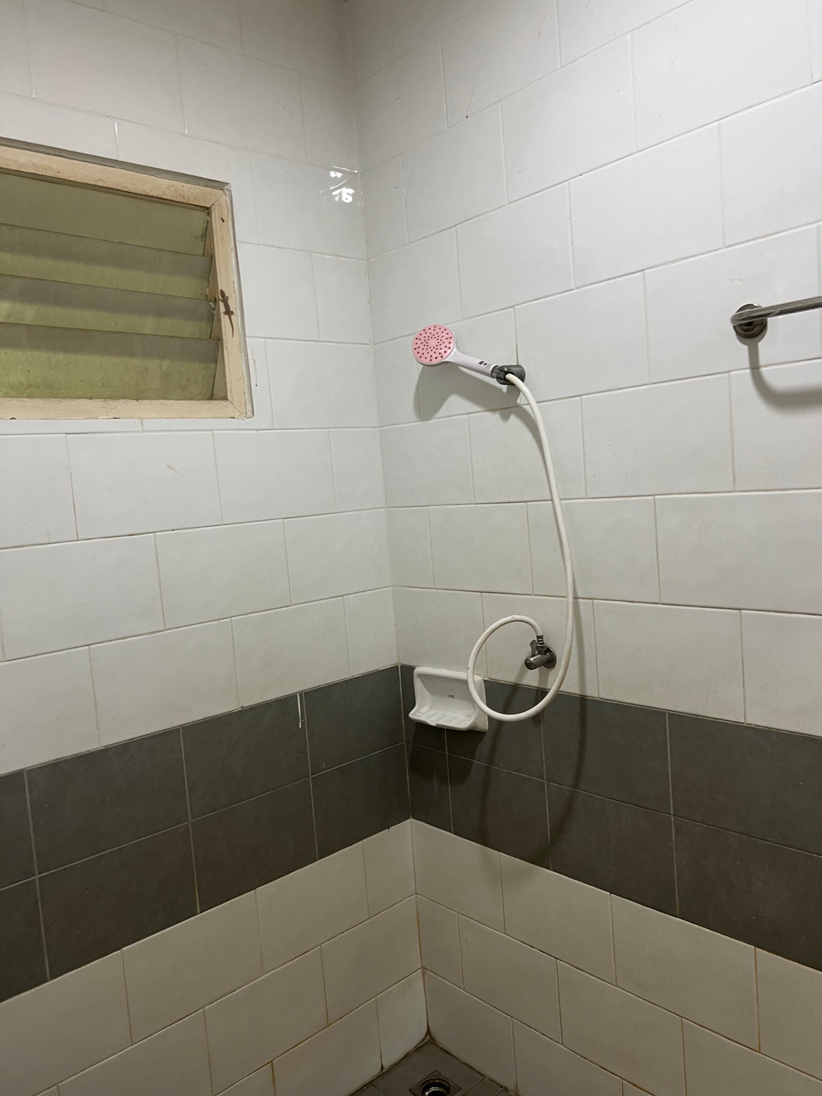 ขายอาคารพาณิชย์เชียงใหม่ : 92994 - ขายอาคารพาณิชย์ 1 ชั้น ติดถนนป่าเหมือด-พยากน้อย สันทราย เชียงใหม่