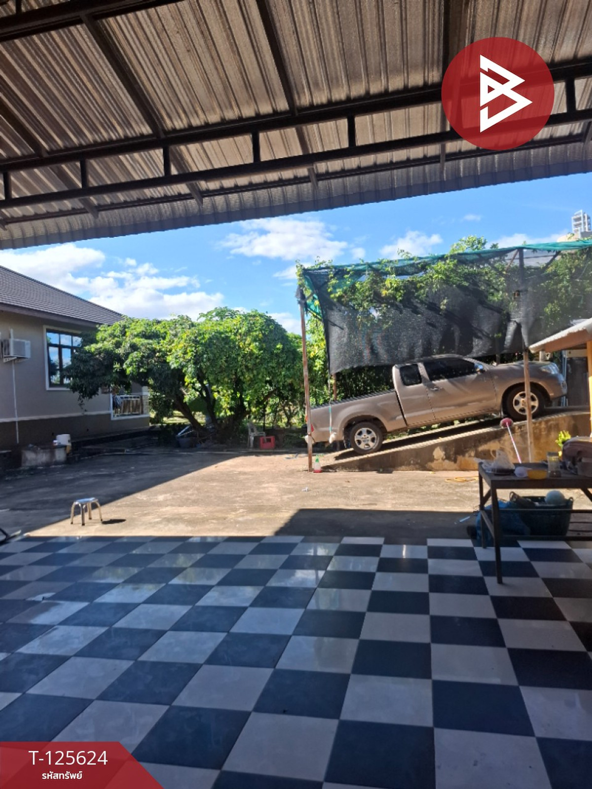 ขายบ้านเดี่ยวพร้อมที่ดิน เนื้อที่ 2 ไร่ 1 งาน 9.9 ตร.วา พญาเม็งราย เชียงราย Loading...